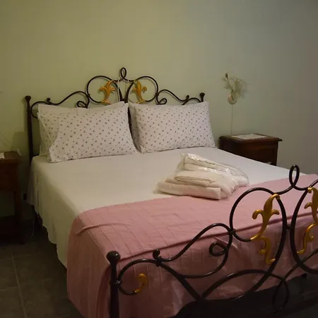Degli Ulivi Bed and breakfast 4*